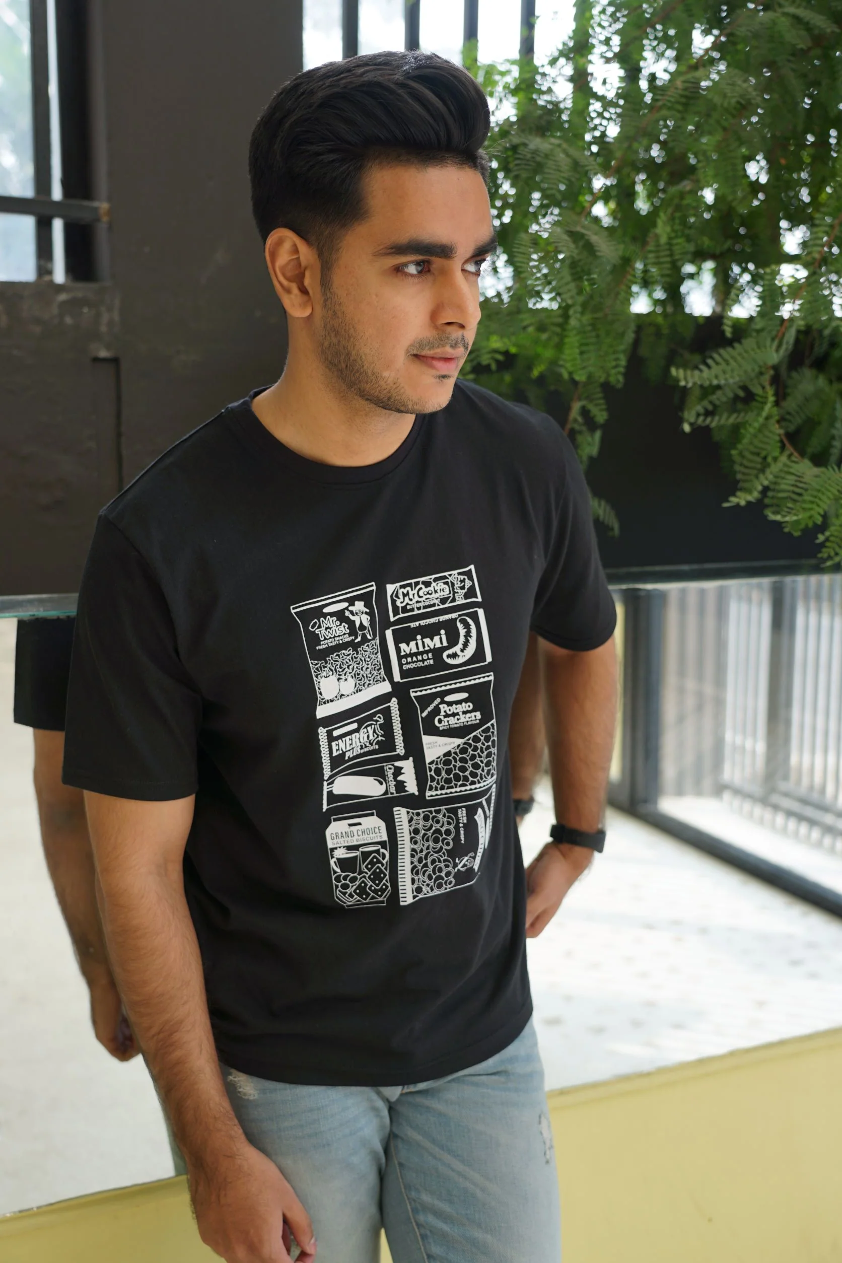 1990's Nostalgia Graphic T-Shirt - Image 6